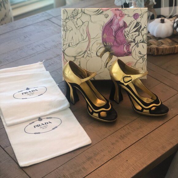 Prada Heels - Picture 10 of 10